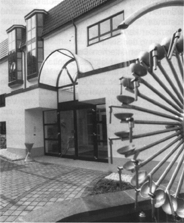 Verwaltungsgebäude der Verbandsgemeinde Brohltal (Eingangsbereich), 1995