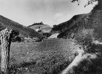Das Vinxtbachtal mit der Burg Rheineck, vor 1926