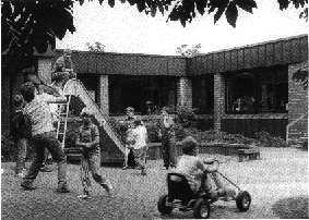 Levana.GIF (55503 Byte)