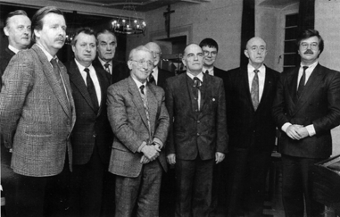 KVHS.gif (90172 Byte)