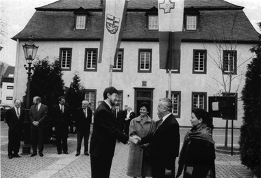 Lapira.gif (96789 Byte)