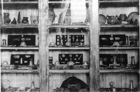 Schrank.gif (61347 Byte)