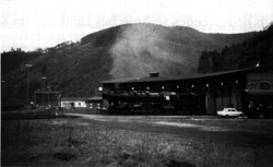 Lokschuppen.gif (34053 Byte)