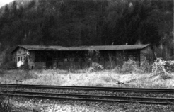 Lokschuppen1.gif (39837 Byte)